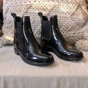 Waterproof Chelsea Boots